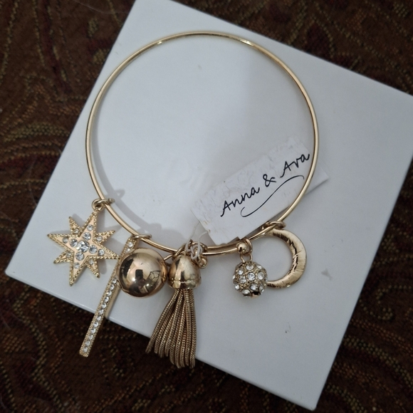 New Anna & Ava Gold Rhinestone Celestial Bracelet. - Picture 6 of 12